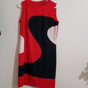 Geometric pattern dress, very classy